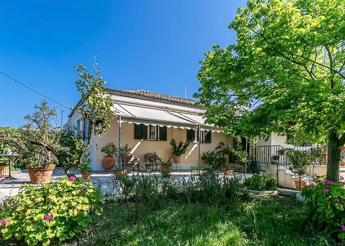 Eutuxia House Ferienhaus *