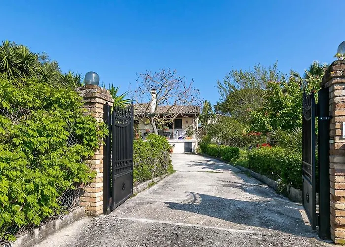 בית נופש Eutuxia House *